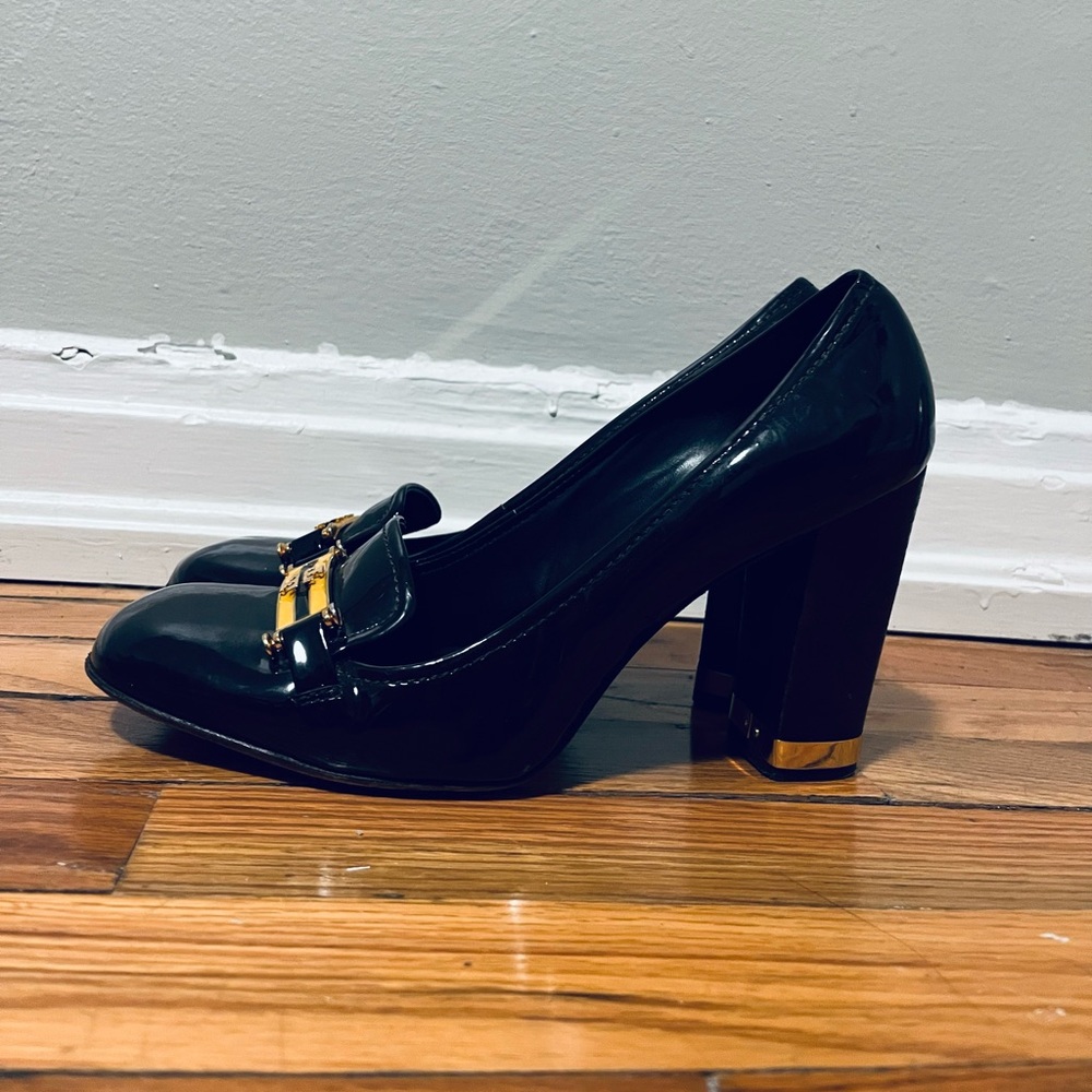 Vintage Tory Burch heeled loafers